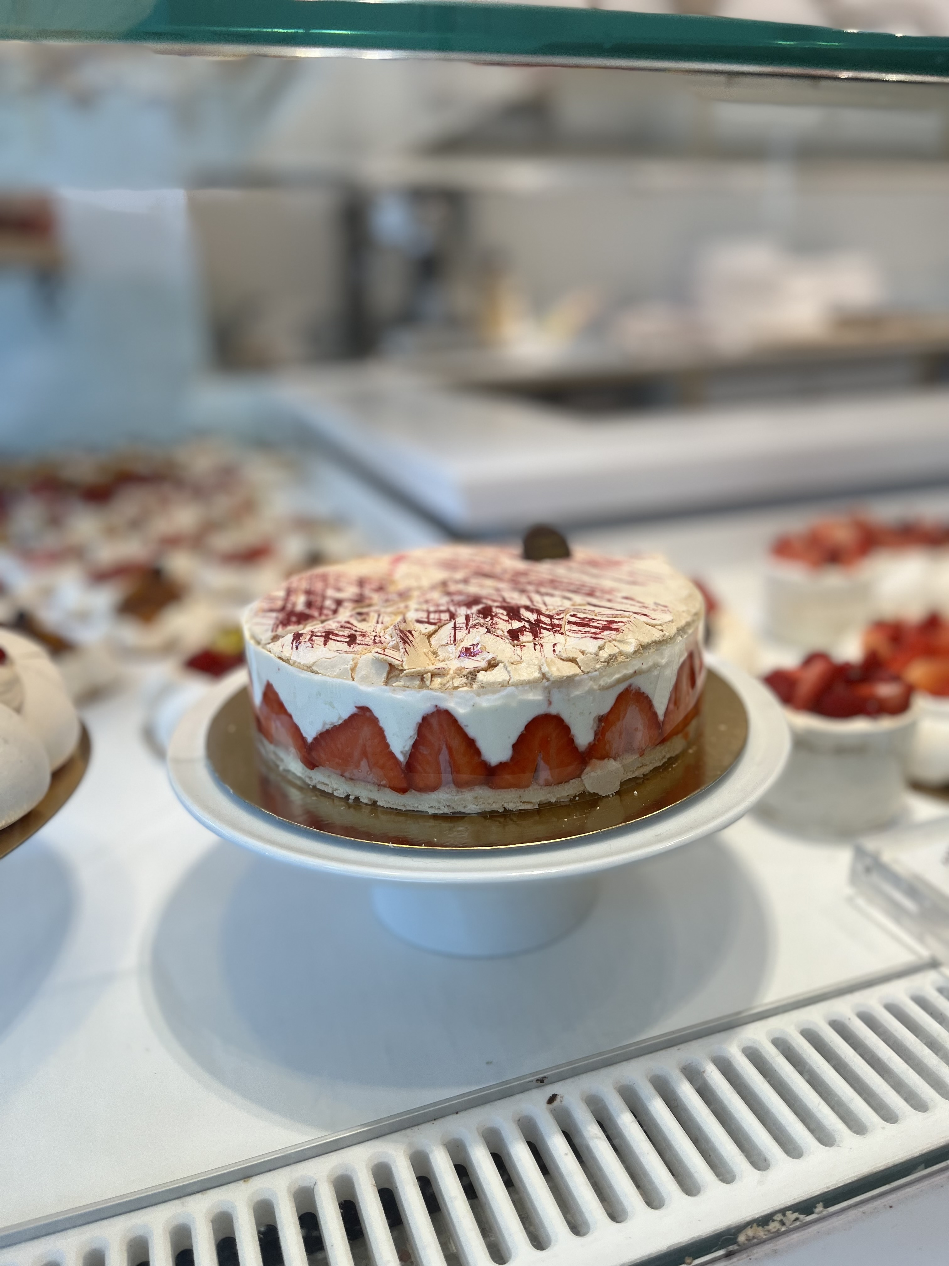Fraisier meringué 